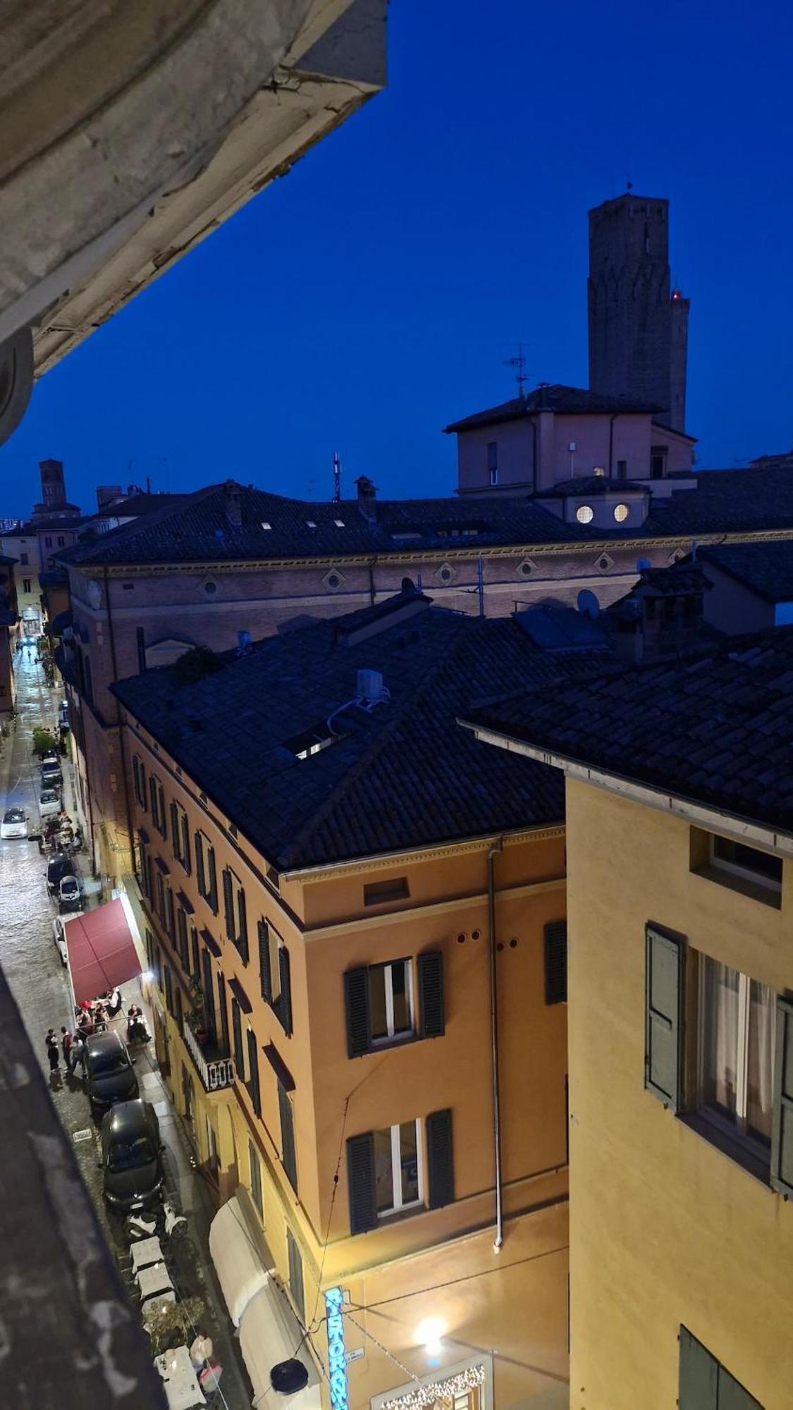 Monolocale Sui Tetti Di Bologna - Via Indipendenza Apartment ภายนอก รูปภาพ